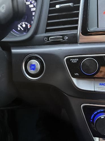 rexton 2020: Hyundai Sonata: 2020 г., 2 л, Автомат, Газ, Седан — 3