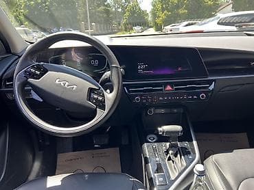 Транспорт: Kia Niro: 2022 г., 1.6 л, Автомат, Гибрид, Кроссовер — 8