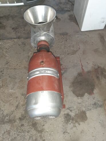 бу идиштер: Мясорубка поросёнок + фаршемешалка (фаршмес) два в одном б/у — 8