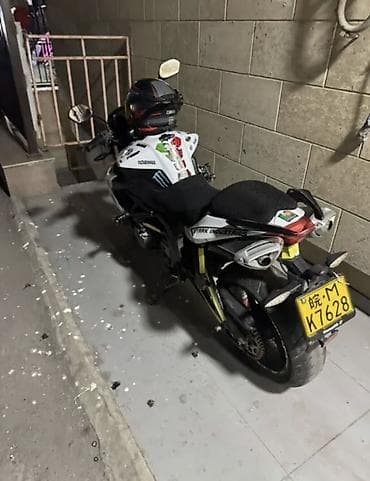 Классический мотоцикл 600 куб. см, Бензин, Взрослый, Б/у