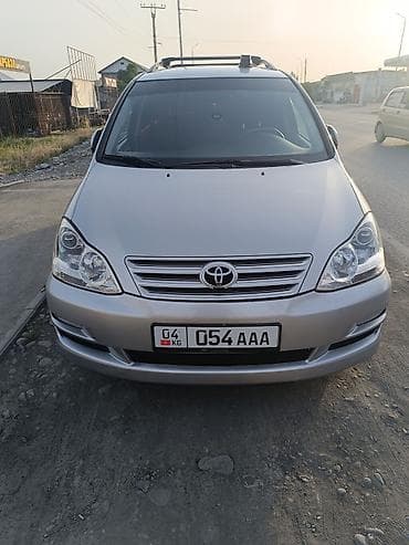 Транспорт: Toyota Avensis Verso: 2004 г., 2 л, Механика, Бензин, Минивэн — 1