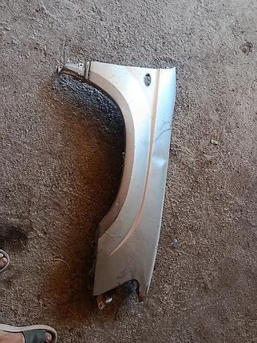 step: Кузовные запчасти на Subaru Forester (на фото): - Капот серебристый — 2
