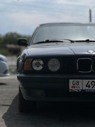 BMW 5 series: 1991 г., 2.5 л, Механика, Седан — 2