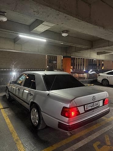 merc 210: Mercedes-Benz E-Class: 1988 г., 2.6 л, Механика, Бензин, Седан — 7