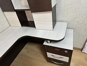 Тепкичтер жана комплекттер: Компьютердик үстөлү, Бурчтуу — 3