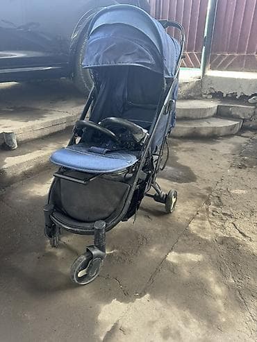 Прогулочная коляска YOYA Plus 2, цвет темно‑синий Особенности: -