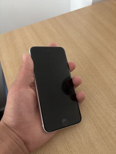 телефон росрочка: IPhone SE 2020, Серебристый, 74 % — 2