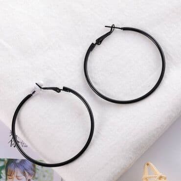 эксклюзивные свадебные пригласительные: Классические серьги - кольца НС чёрного цвета — стильный аксессуар для — 2