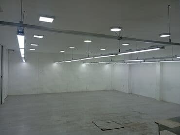 Сдаётся помещение под бизнес, площадь 110 м квадрат Щербакова. вход