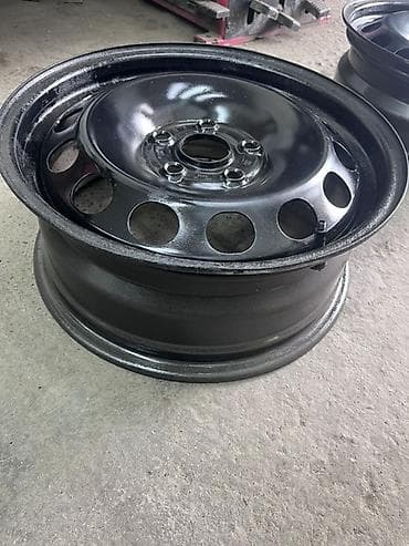 audi q 5: Железные Диски R 16 Пара, отверстий - 4, Б/у — 4