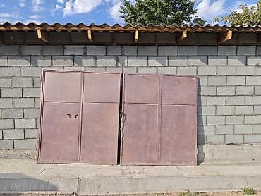 в7 16: Металлические гаражные ворота распашные. - Конструкция: 2 створки — 1