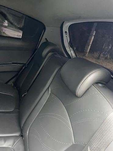 chevrolet tracker ltz: Chevrolet Spark: 2015 г., 1 л, Вариатор, Бензин, Хэтчбэк — 3