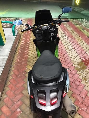 скуттер: Макси-скутер 150 куб. см, Бензин — 3