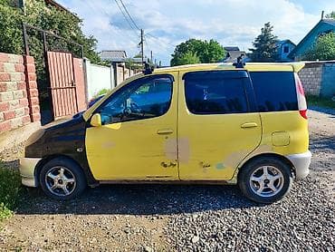 town ace: Toyota Funcargo: 2001 г., 1.3 л, Автомат, Бензин, Минивэн — 6