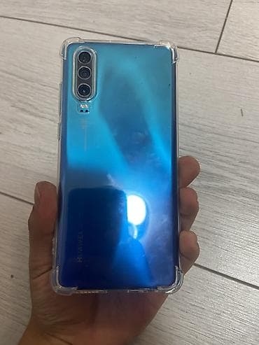 huawei p30: Huawei P30, Б/у, 128 ГБ, цвет - Голубой — 1