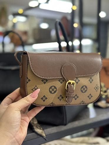 Классические сумки: Классическая сумка, Fendi, Материал: Искусственная кожа, Съёмный ремень, Женские — 9