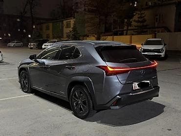 Lexus: Lexus : 2019 г., 2 л, Автомат, Гибрид, Хэтчбэк — 6