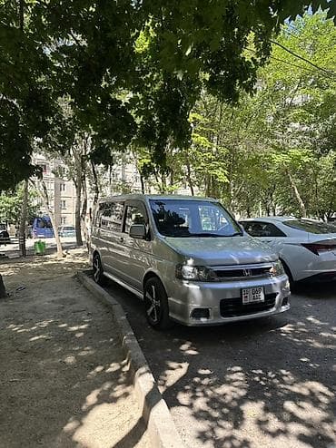 вид машина: Honda Stepwgn: 2005 г., 2 л, Газ, Минивэн — 3