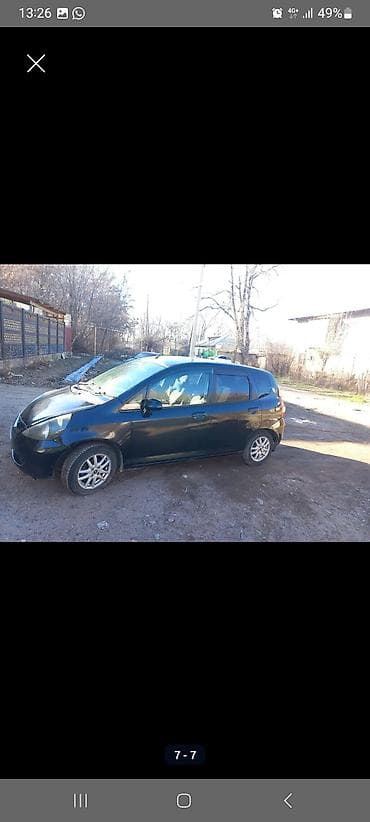 Продажа авто: Honda Fit: 2003 г., 1.3 л, Автомат, Бензин, Хэтчбэк — 4