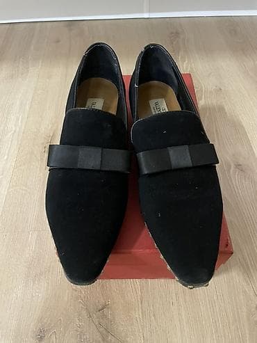 Мокасины и лоферы: Лоферы, 37, Valentino, Б/у, цвет - Черный, Самовывоз — 1