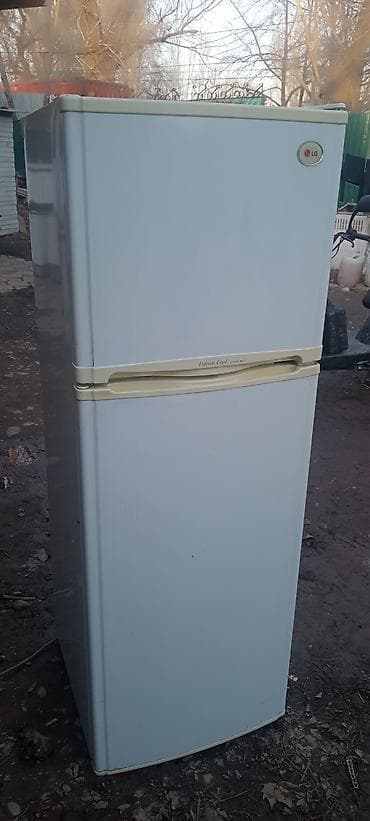 Холодильник сатылат жакшы иштейт