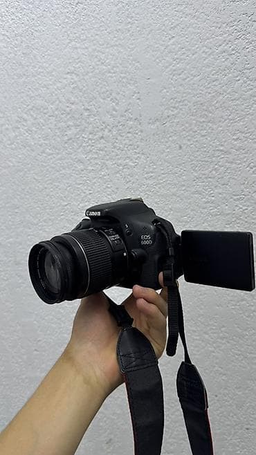 camera 360: Зеркальная камера Canon EOS 600D с объективом Canon EF-S 18–55mm IS — 2
