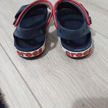 обувь америка: Детские сандалии Crocs(оригинал) - Модель: открытые сандалии с задним — 4
