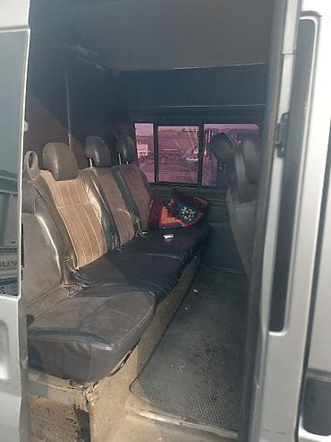 вытяжки б у: Ford Transit (длинная база, высокий потолок), серебристый — 6