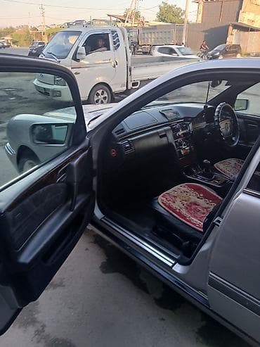 honda 2: Mercedes-Benz E-Class: 1998 г., Седан — 2