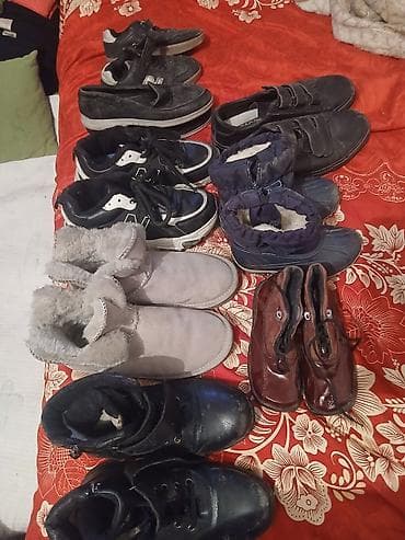 казаки обувь: За все 200 сом — 2