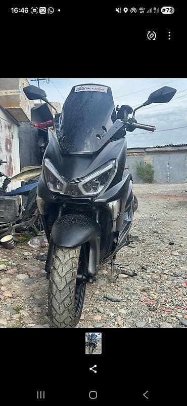 мотоцикл токмок: Скутер/максискутер 150–200 см³, черный, с высоким тонированным — 3