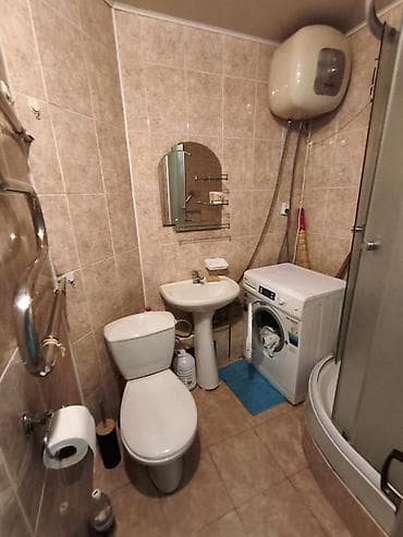 osh flat: 2 комнаты, 44 м², 3 мкр 104 серия, 3 этаж — 9