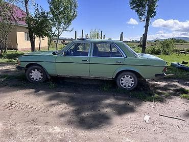 авто кондицонер: Mercedes-Benz W123: 1980 г., Автомат, Дизель, Седан — 3