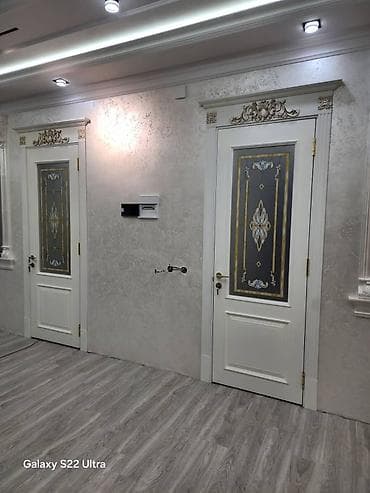 super clean: Межкомнатные двери в классическом стиле с декоративным витражом - — 1