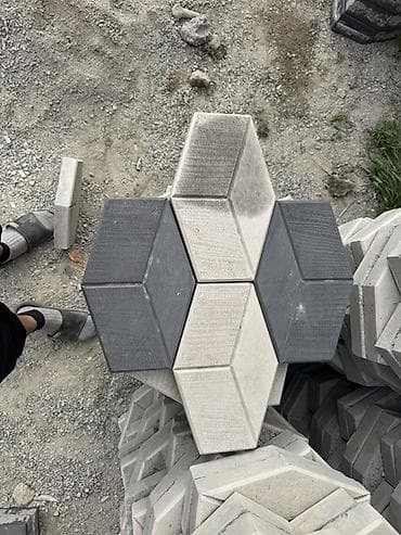 клеем кафель: Укладка брусчатки Гарантия, Бесплатная консультация Больше 6 лет опыта — 5