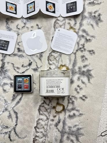 плеер ipod: IPhone 5s, Б/у, 16 ГБ, Серебристый, Коробка — 1