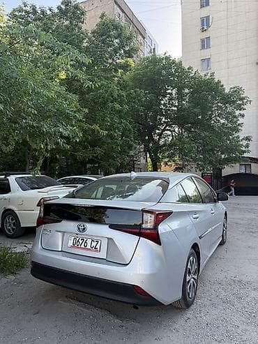 prius: Toyota Prius: 2019 г., 1.8 л, Автомат, Гибрид, Лифтбек — 3