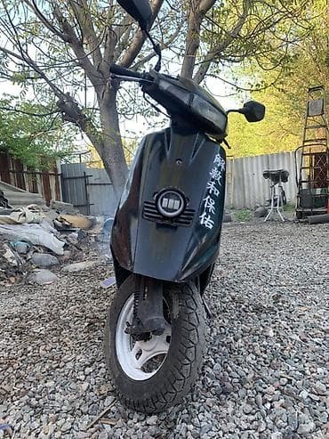 Тип скутера 100 куб. см, Бензин