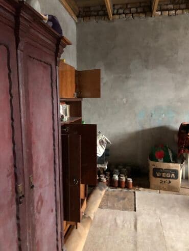 токмок продажа дом: Дом, 4 м², 6 комнат, Собственник — 8