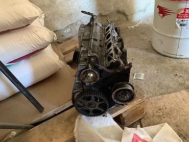 ролик: Бензиновый мотор Volkswagen 1.8 л, Б/у, Оригинал, Германия — 2