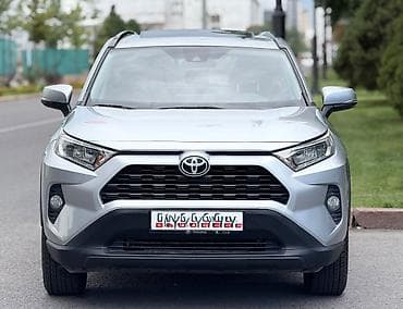 Toyota RAV4: 2019 г., 2.5 л, Автомат, Бензин, Кроссовер