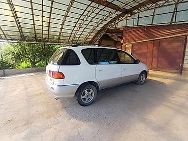 с кореи: Toyota Picnic: 1999 г., 2 л, Механика, Дизель, Минивэн — 8