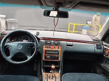 e63 w212: Mercedes-Benz E-Class: 1999 г., 2.4 л, Автомат, Седан — 7