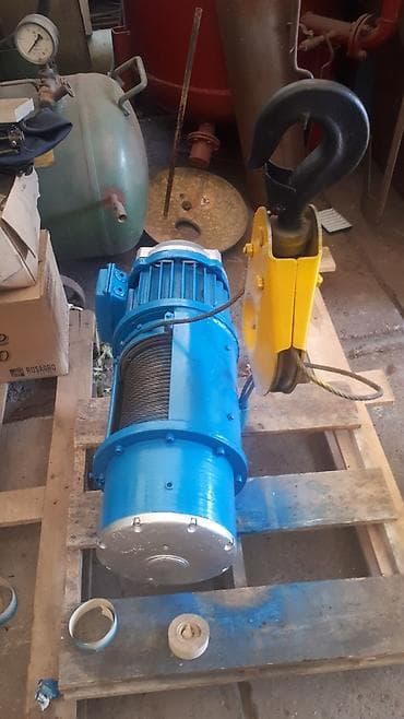 болгарский: Продаю новый болгарский тельфер, грузоподъёмность 1 тонна, высота — 1