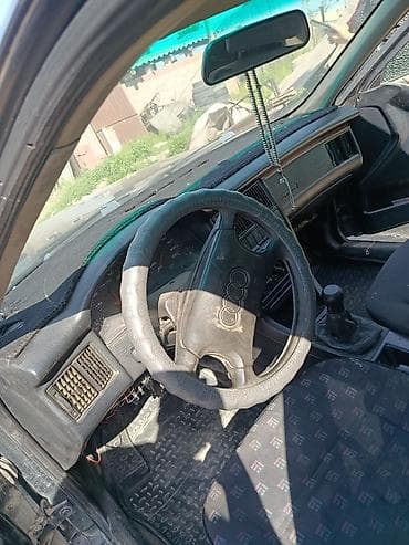 степ эреф 1: Audi 100: 1992 г., Седан — 9