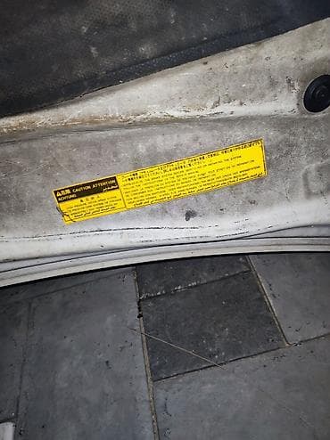 Автокосметика: Капот Toyota, Колдонулган, Оригинал — 1