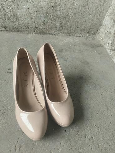 Классические женские туфли-лодочки на каблуке - Модель: закрытые