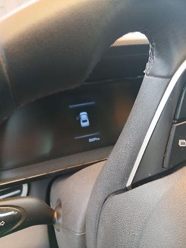 для салона авто: Hyundai Elantra: 2024 г., Бензин, Седан — 6