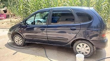 запчасти на адиссей: Renault Megane: 2024 г., 1.6 л, Механика, Бензин, Хэтчбэк — 4