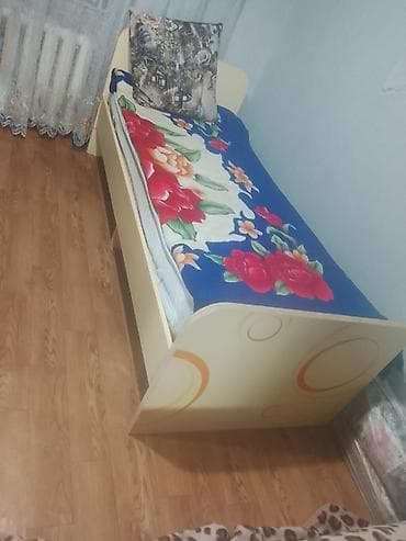 Детский мир: Комплект детской мебели в одном стиле: - Односпальная кровать с — 1